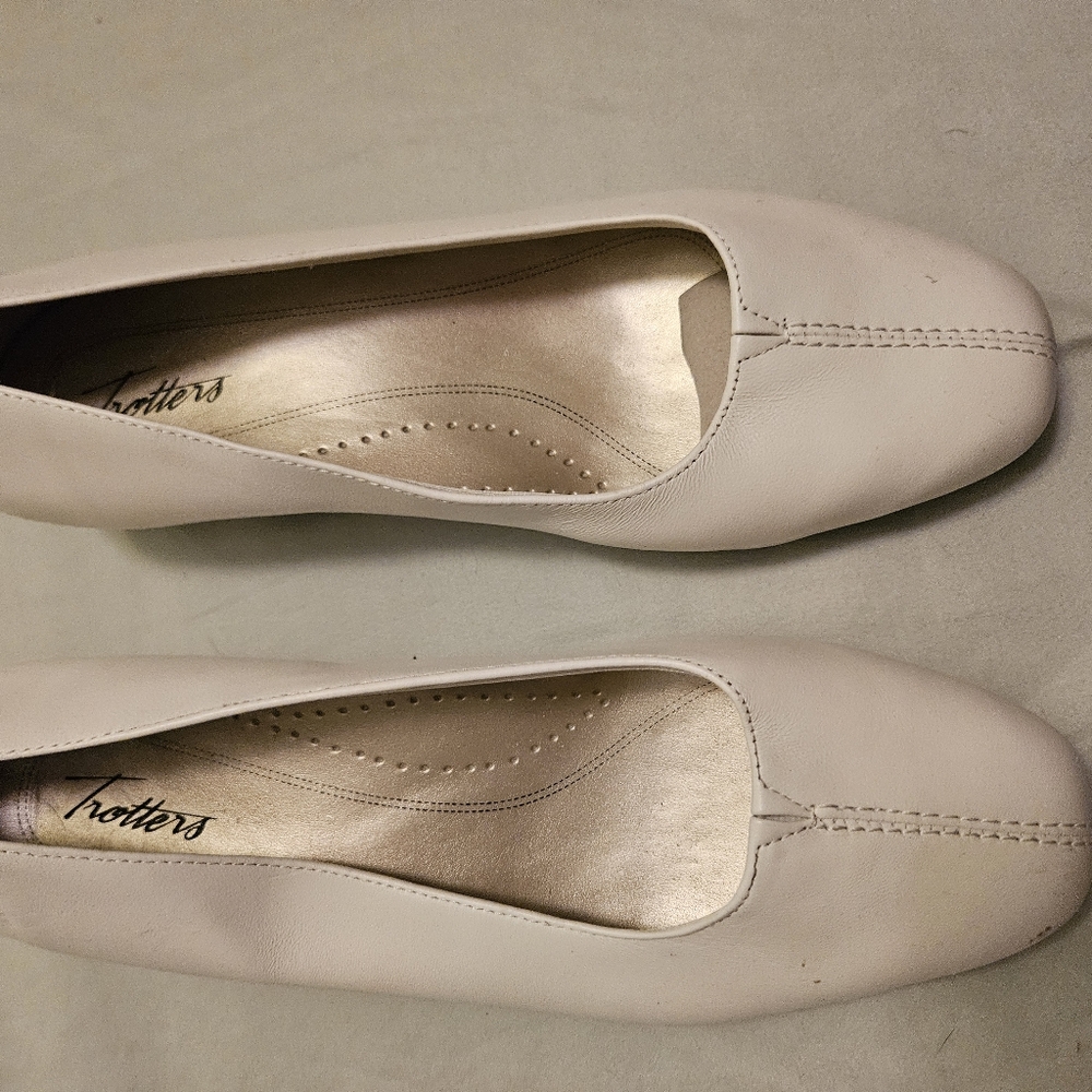Trotters women's shoes white 11ww